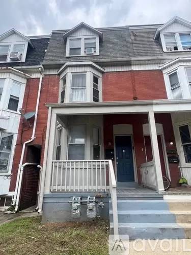 Main picture of 281 W Cottage Pl