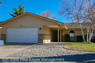Main picture of 8800 Opportunity Dr NE
