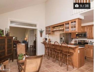 Main picture of 3 N Crest St