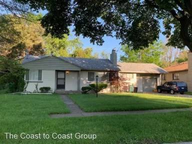 Main picture of 24001 Berkley St