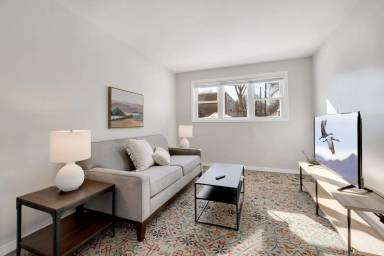 Main picture of 3309 Pillsbury Ave S