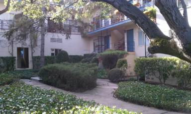 Main picture of 221 N El Camino Real