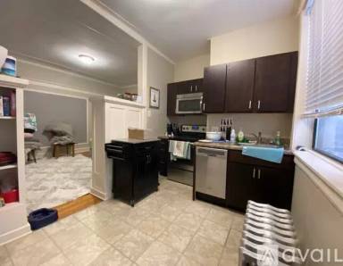 Main picture of 801-13 W Cornelia Ave