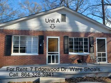 Main picture of 7 Edgewood Dr