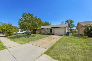 Main picture of 1062 Elmwood Dr