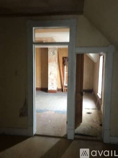 Main picture of 321 N Cypress St