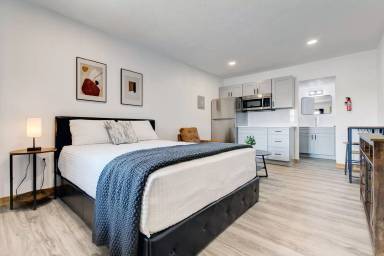 Main picture of 191 Evans Ave