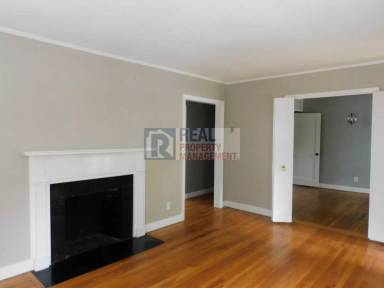 Main picture of 204 W Newlyn St