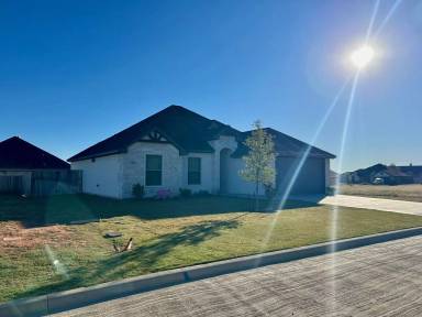 Main picture of 530 Calla Lily Way