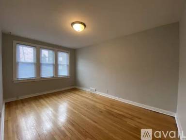 Main picture of 5517 W Higgins Ave