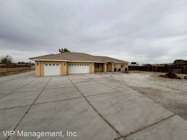 Main picture of 21070 Yucca Loma Rd