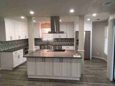 Main picture of 405 Garden Ct