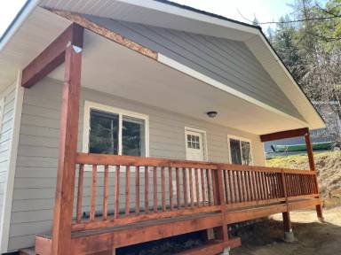 Main picture of 1516 Montana Ave