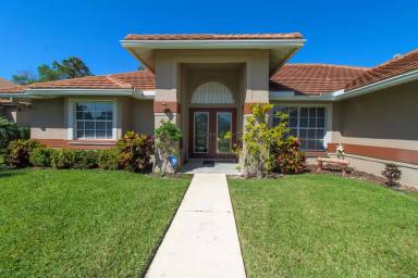 Main picture of 333 Wentworth Ct