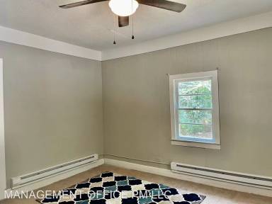 Main picture of 424 Congress St S