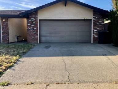Main picture of 1411 Cardinal Way