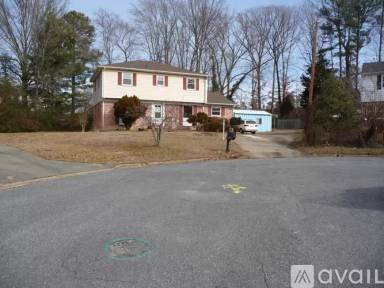 Main picture of 9406 Farmington Ct