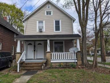 Main picture of 1023 Washington Ave