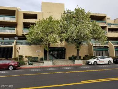 Main picture of 1771 Broadway St