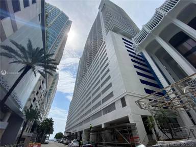 Main picture of The Club At Brickell Bay