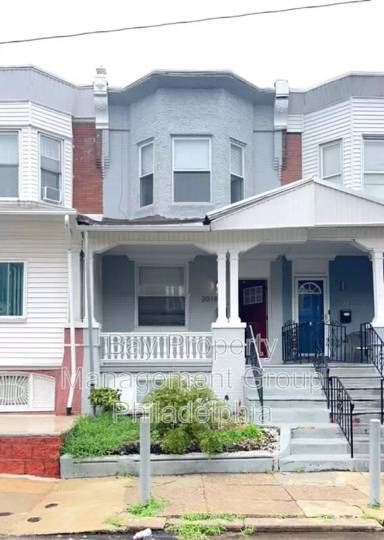 Main picture of 2043 S Frazier St