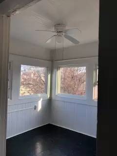 Main picture of 332 E. Oak St - 9