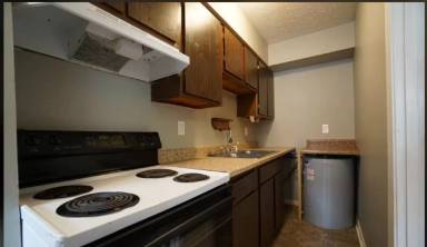 Main picture of 1007 Holloway St