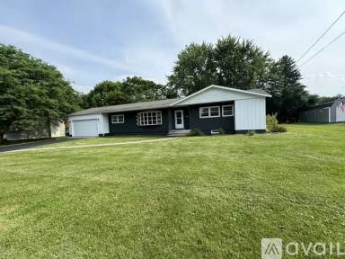 Main picture of 465 Bugbee Dr