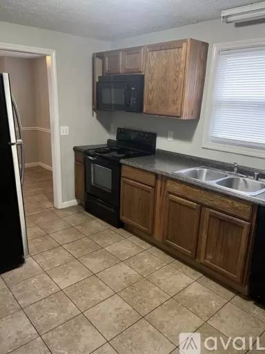 Main picture of 1226 W Walnut St