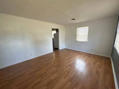 Main picture of 2836 Cornell St