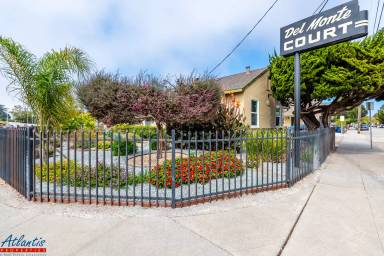 Main picture of 123 Bixby St