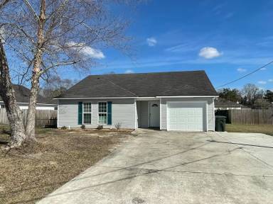 Main picture of 831 Madelyn St