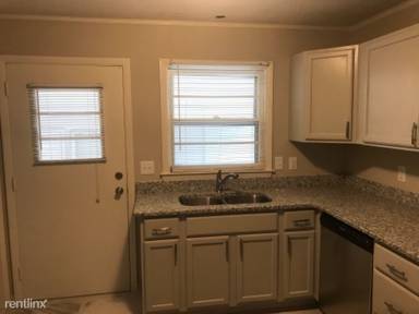 Main picture of 420 3rd Ave