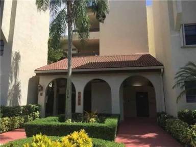 Main picture of 8933 SW 123rd Ct