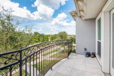 Main picture of 7509 Renaissance Blvd