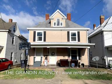 Main picture of 624 Elm Ave SE