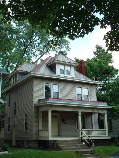 Main picture of 2326 Indianola Ave