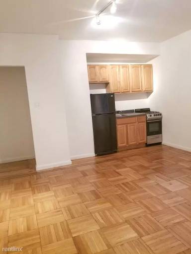 Main picture of 537 Clinton Ave