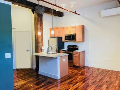 Main picture of 425 N Prince St
