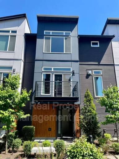 Main picture of 1525 139th Ct NE