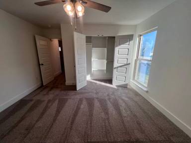 Main picture of 331 E Greystone Sq