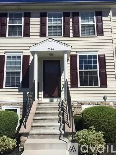 Main picture of 7046 Monarchos Dr