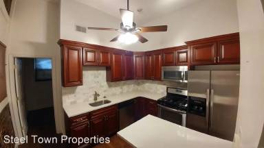 Main picture of 113 S 12th St