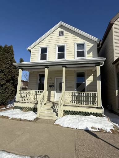 Main picture of 1326 Elm St