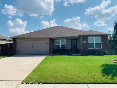 Main picture of 1124 Onyx St
