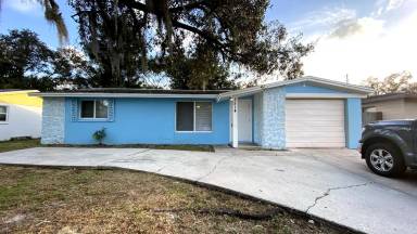 Main picture of 5514 Front Dr