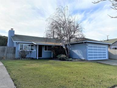 Main picture of 303 Hiller St