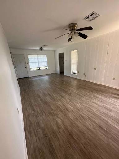 Main picture of 140 Marietta Pl