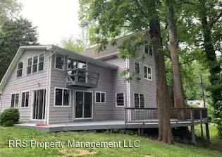 Main picture of 321 E Forest Trl