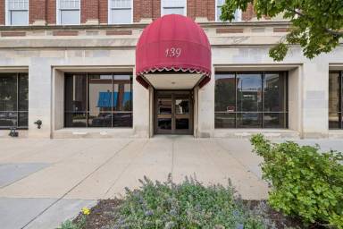 Main picture of 139 N 11th St